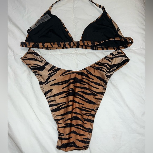 Garage bikini set - Picture 2 of 4